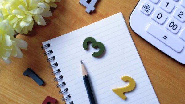 【YouTuber向け】開業届のメリットと提出タイミング｜事業の概要の書き方も解説