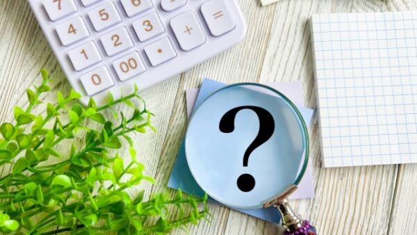 YouTuberの法人化は年収いくらが目安？節税メリットと会社設立の流れ