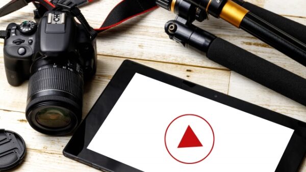 個人事業主の少額減価償却資産を解説！クリエイターがPCや機材を一括経費にする方法